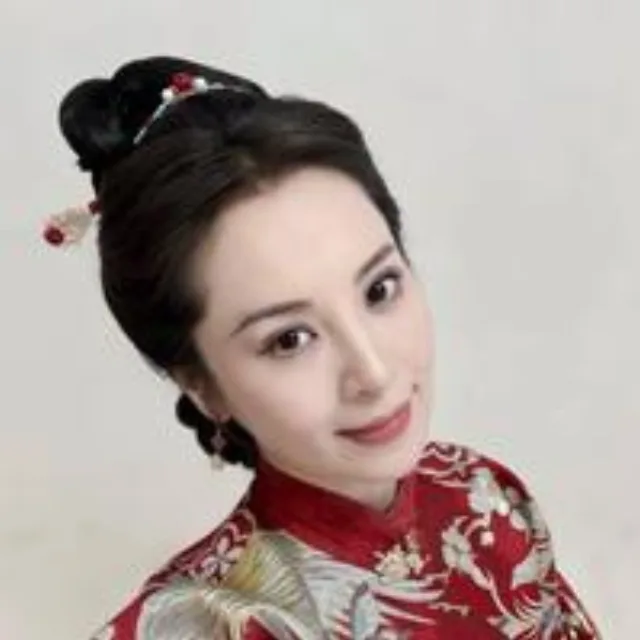 董薇