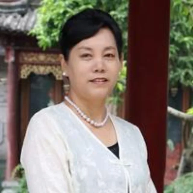 路春艳
