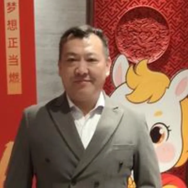 张磊