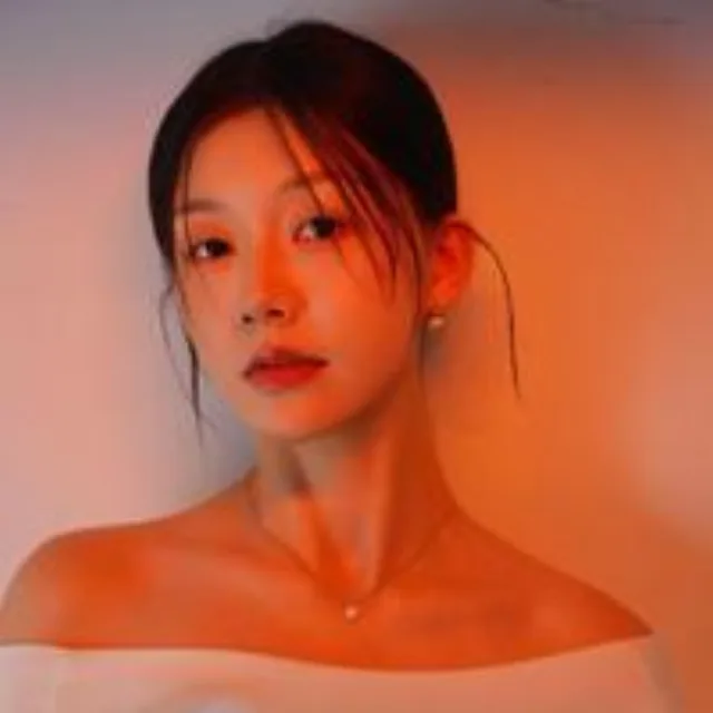 李秋奕