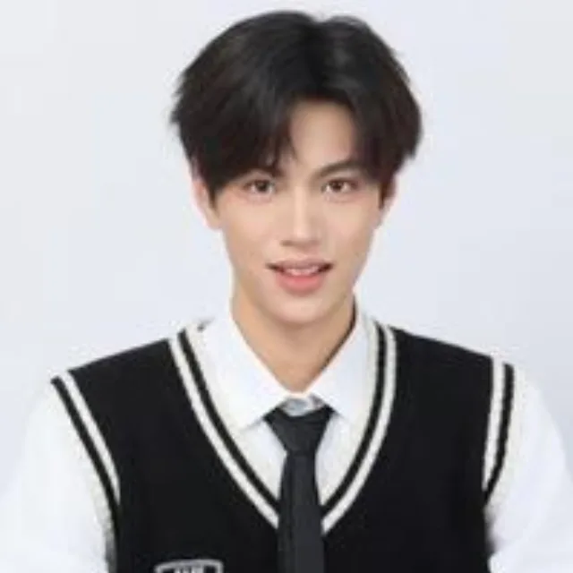 凌宇