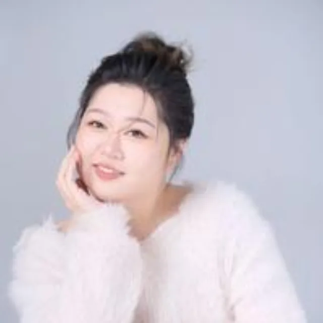 何怡然
