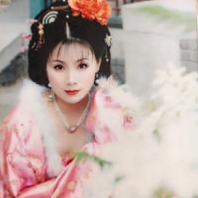演员马丽玲