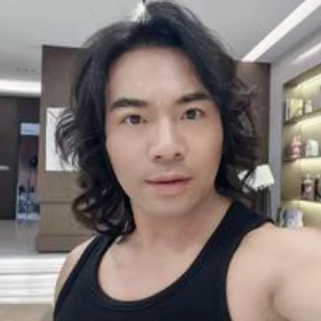 周鹏