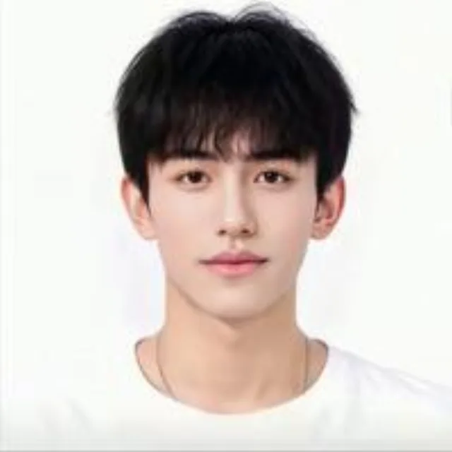 杨何一舟