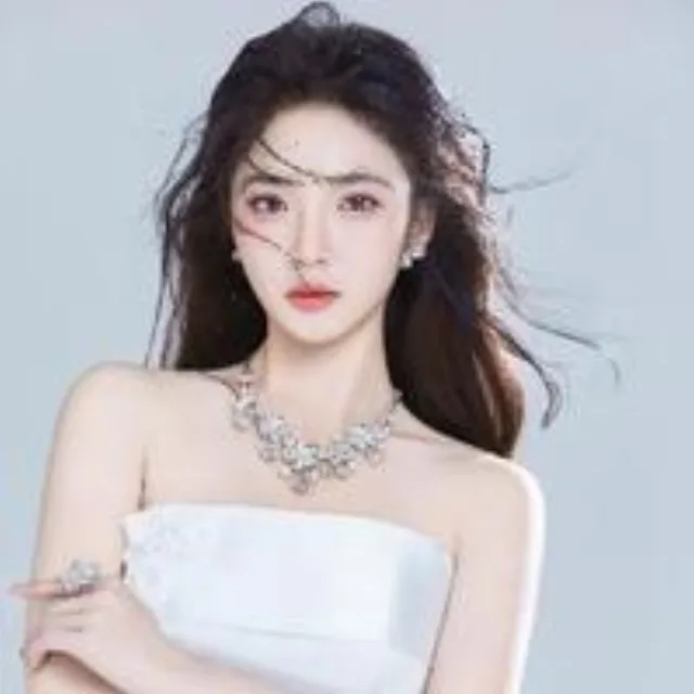 杨梓依