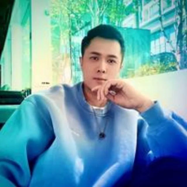 李颖嘉