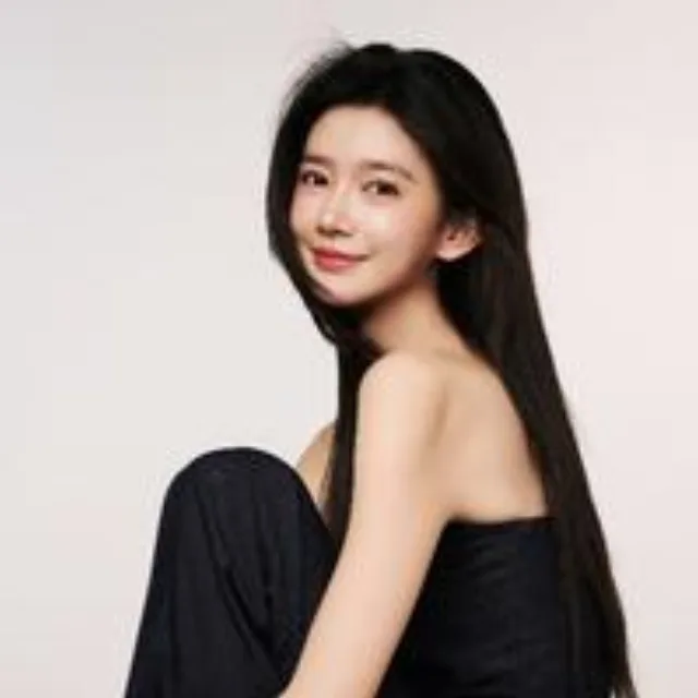 吴翎薇