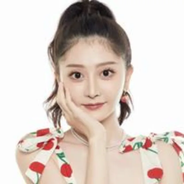 李佳颖