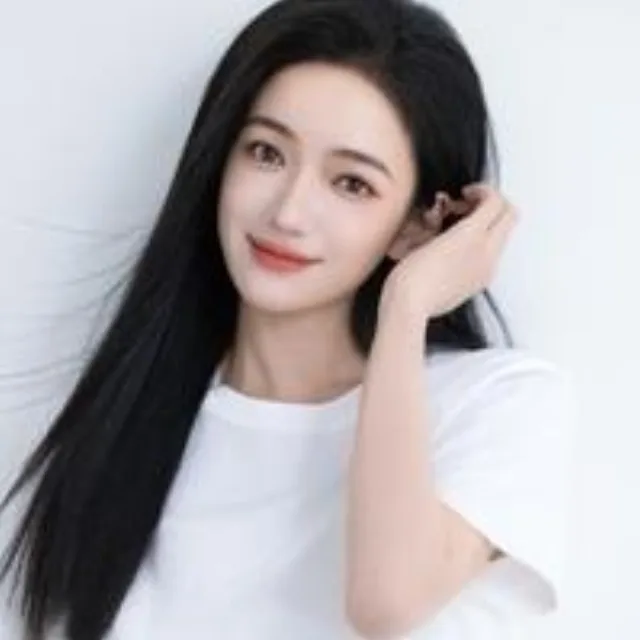 方楚彤