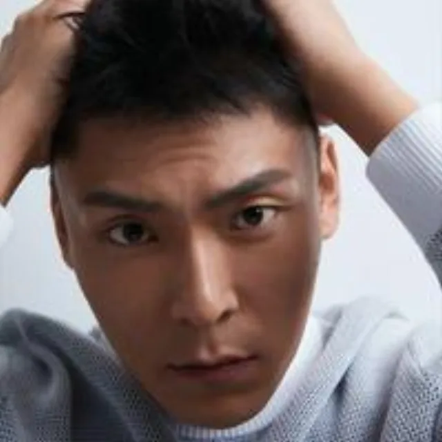 王世巍