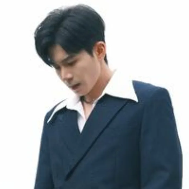 姚奕太